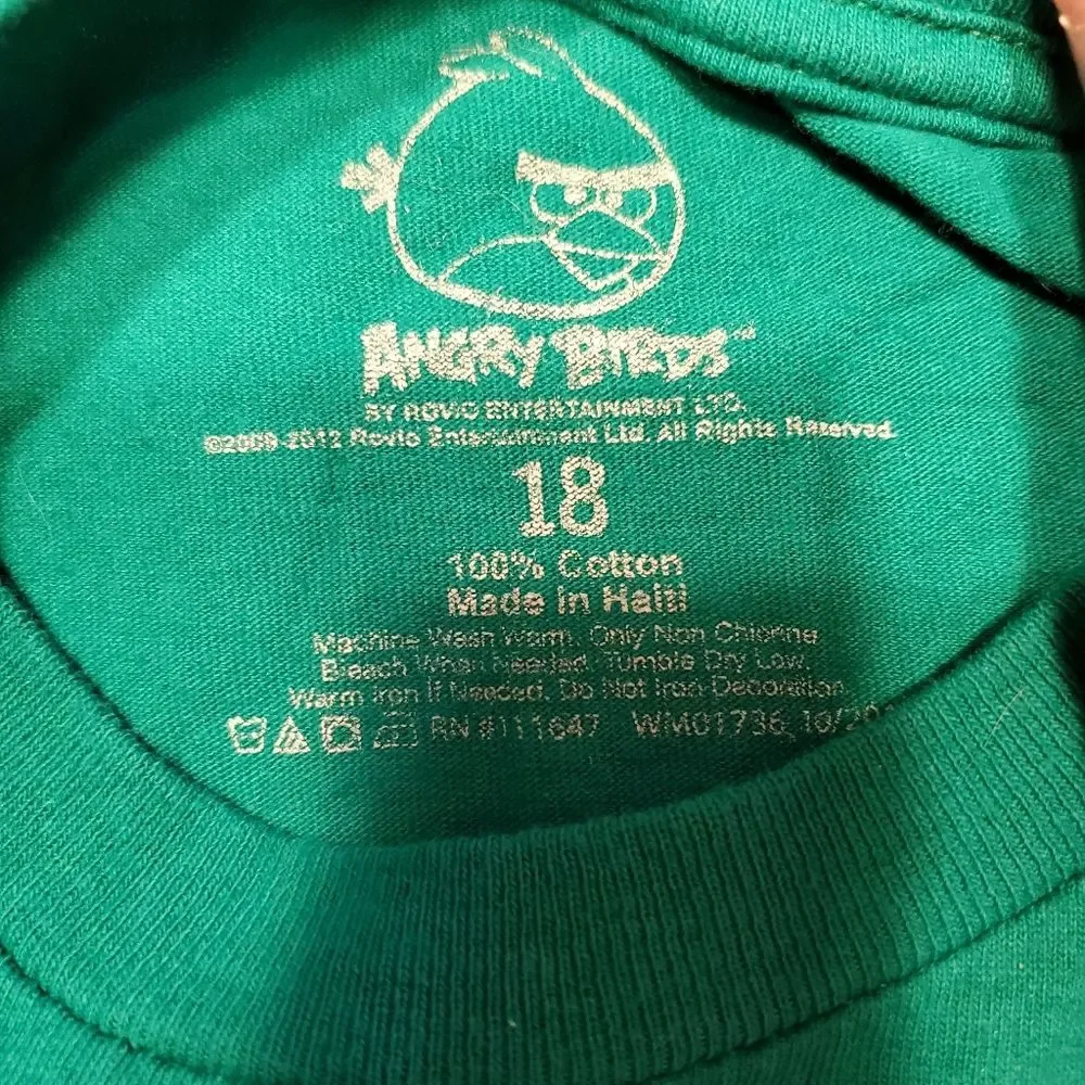 Angry Birds Rovio Entertainment Youth Size 18 Christmas L/S  T-shirt